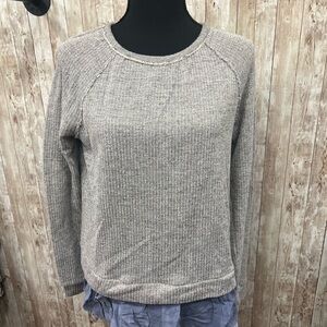 Elegant Gray Knit‎ Sweater
